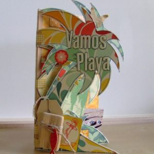 Tutoriel mini-album Vamos a la Playa les-kits-de-couleurs-en-folie scrap scrapbook mini-album scrapbooking album-destructuré mer plage farniente doodling couleurs-en-folie